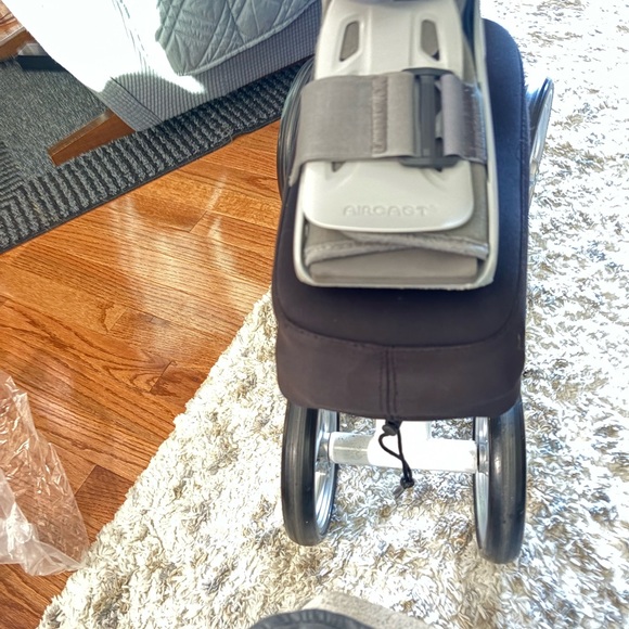 Aircast Soft Stride Walker Walking Boot Size Small - Picture 8 of 13